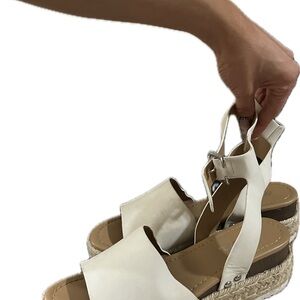Elegant Cream Espadrille Sandals
